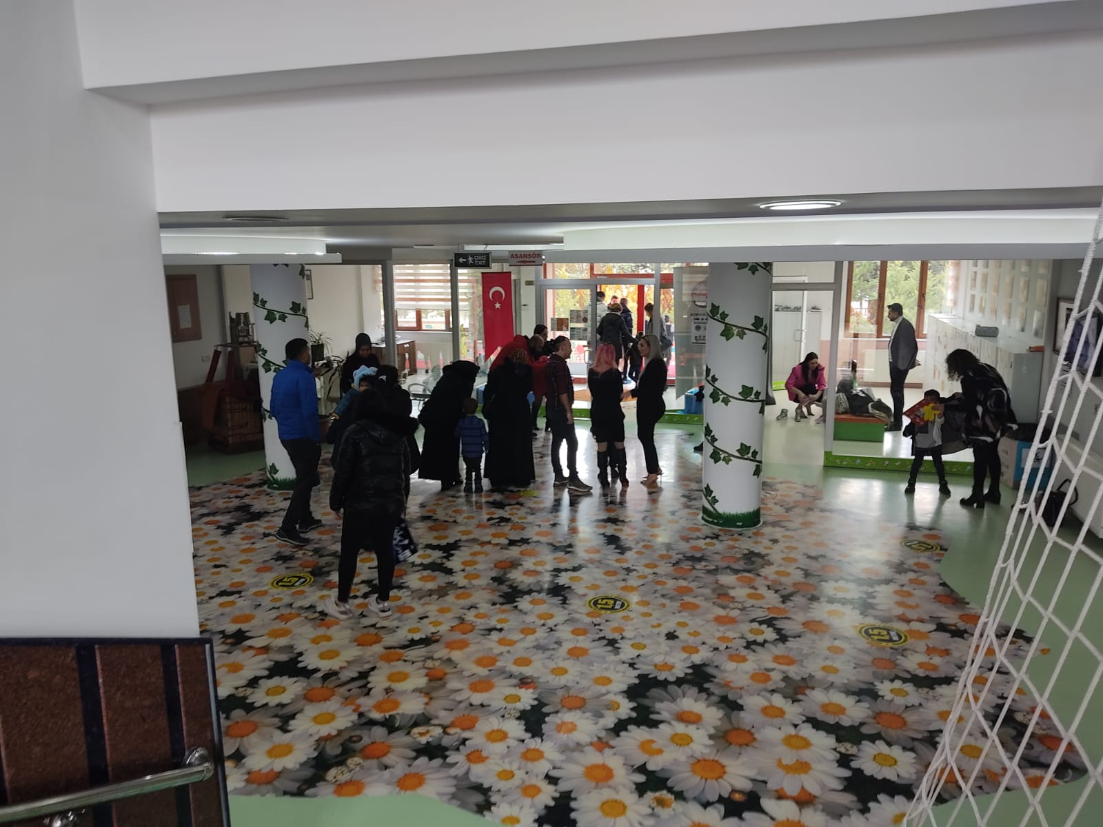  ALTINYILDIZ KREŞ VE ANAOKULUNDA KARNE HEYECANI.