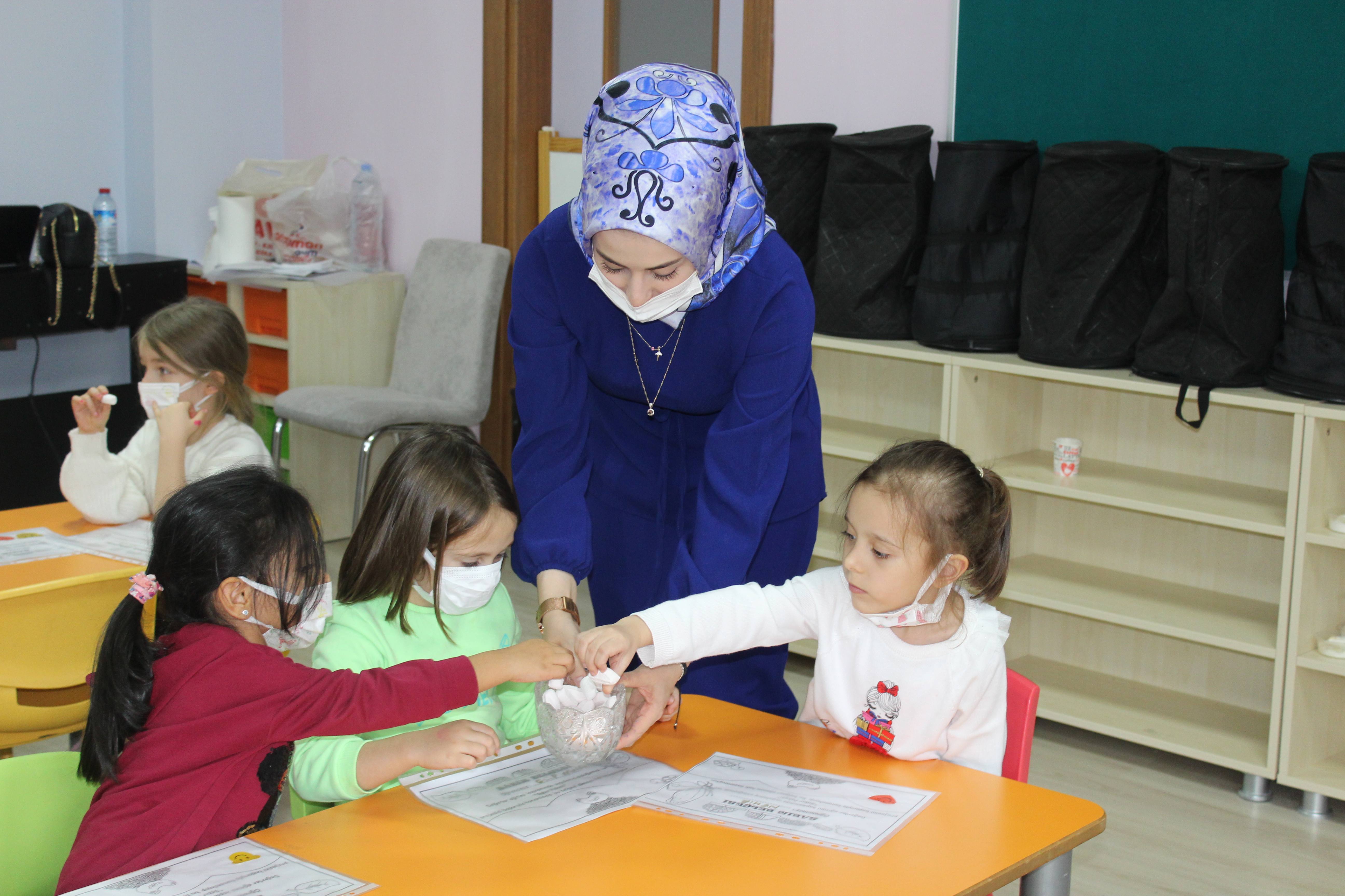 ALTINYILDIZ KREŞ VE ANAOKULUN’DA MEVLANA HAFTASI KUTLANDI